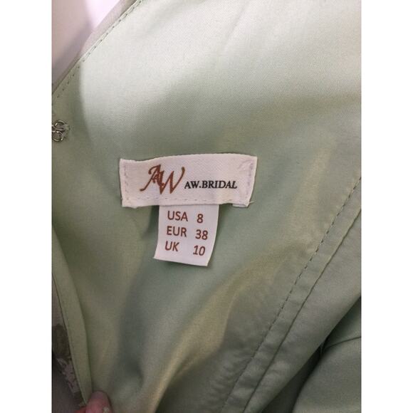 Elegant Floral Maxi Dress in Light Green/ Sage Green Size 8 - Picture 8 of 9